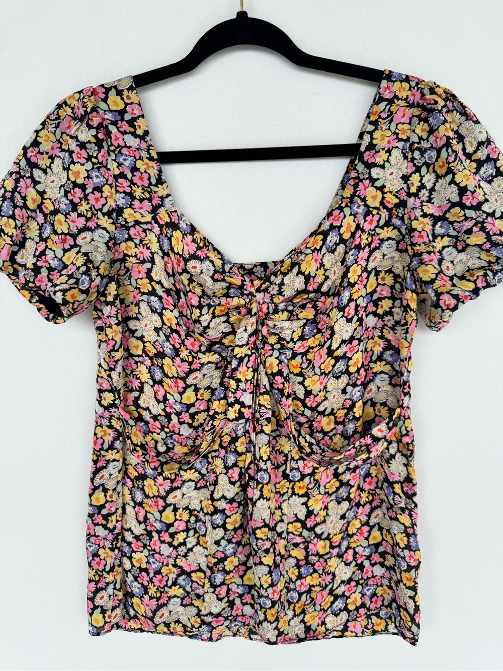 Anthropologie By Leifsdottir SilkBlack Floral Sweetheart Tie-Front Blouse
